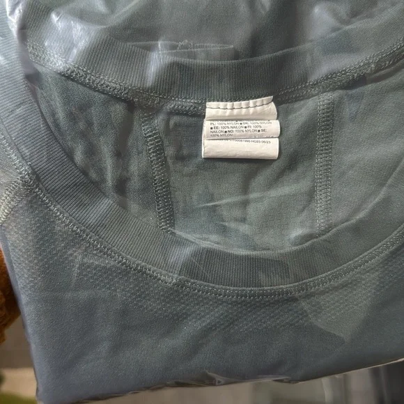 Athleta MOMENTUM SEAMLESS TOP Long Sleeve Athletic Top Dark Green Women’s small - Picture 10 of 12